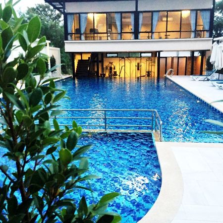 Avana Laemchabang Hotel Si Racha Buitenkant foto
